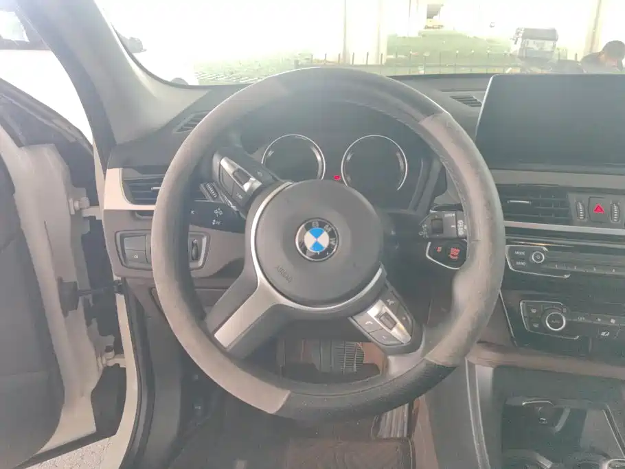 BMW X1 2021 — фото 15