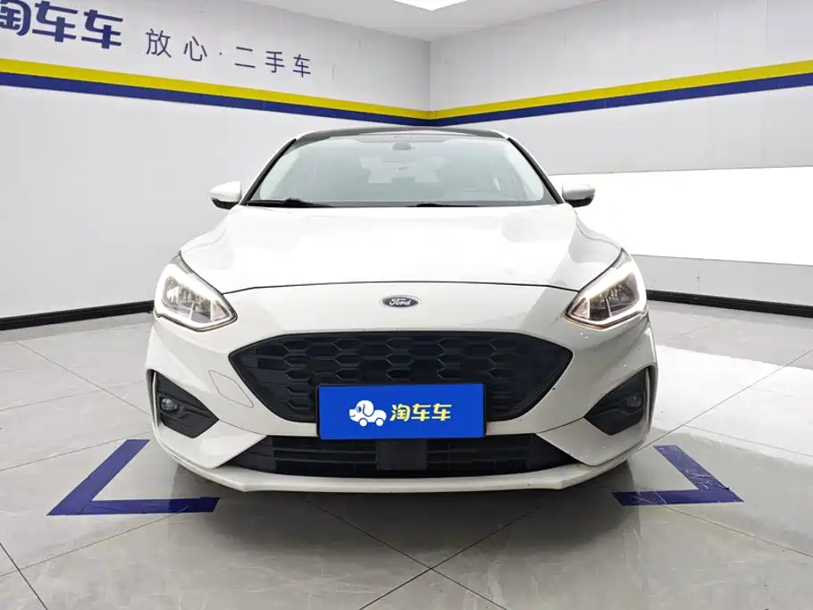Ford Focus 2020 — фото 2