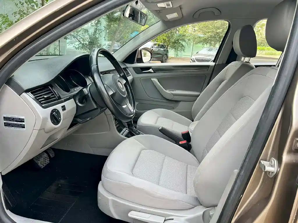 Volkswagen Bora 2015