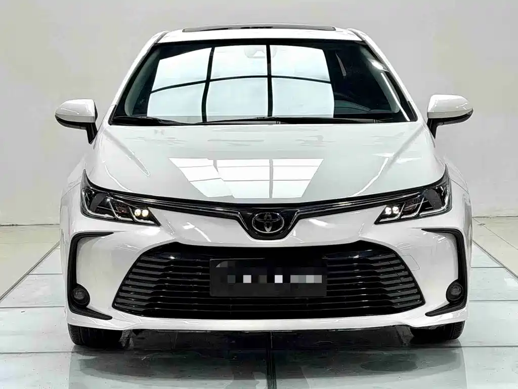 Toyota Corolla 2022 — фото 2