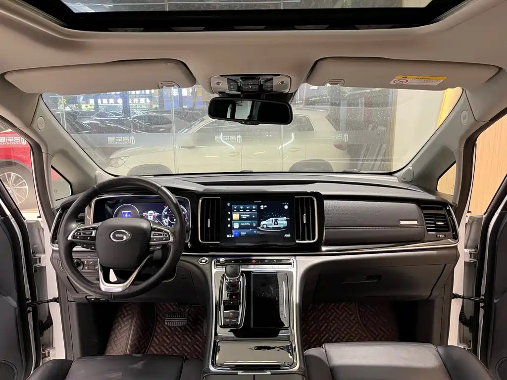 GAC Motor Trumpchi M8 2022 — фото 16