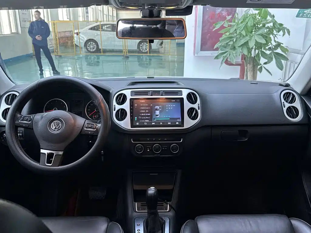 Volkswagen Tiguan 2017 — фото 13