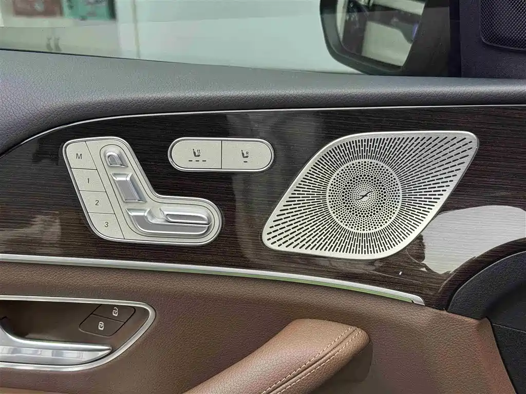Mercedes-Benz GLE 2026 — фото 16