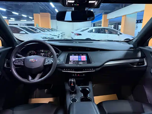Cadillac XT4 2021