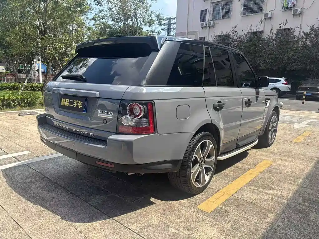 Land Rover Sport 2011