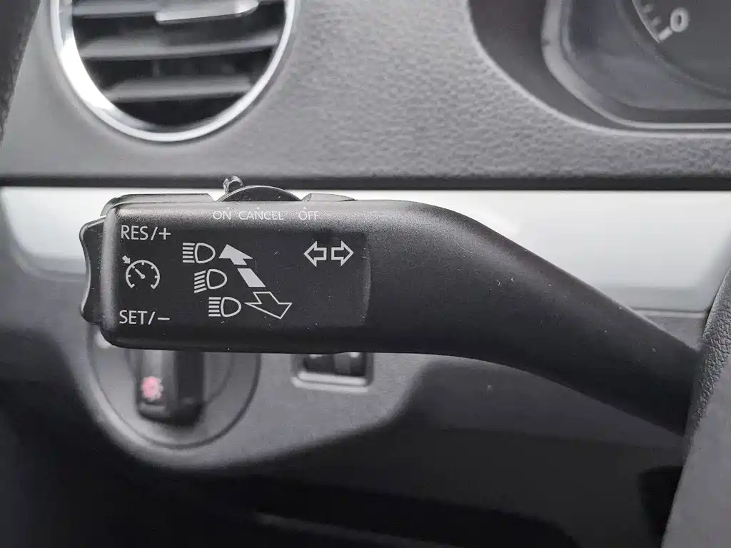 Volkswagen Jetta 2015 — фото 21