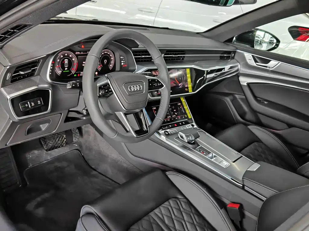 Audi A6L 2025