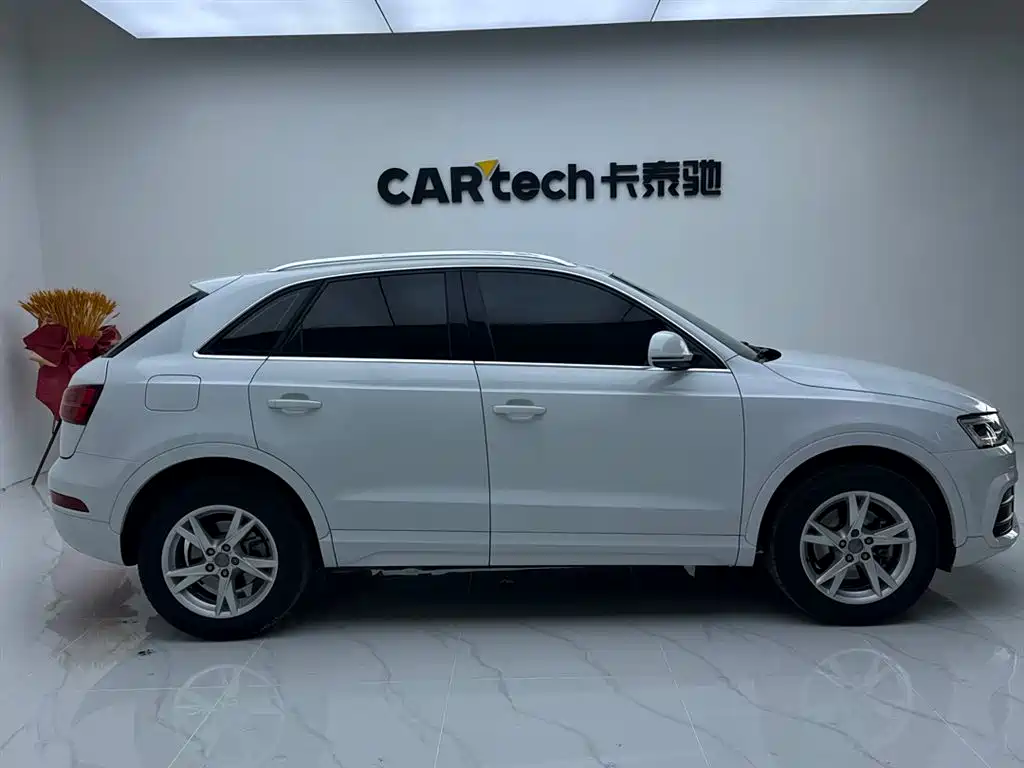 Audi Q3 2019 — фото 4