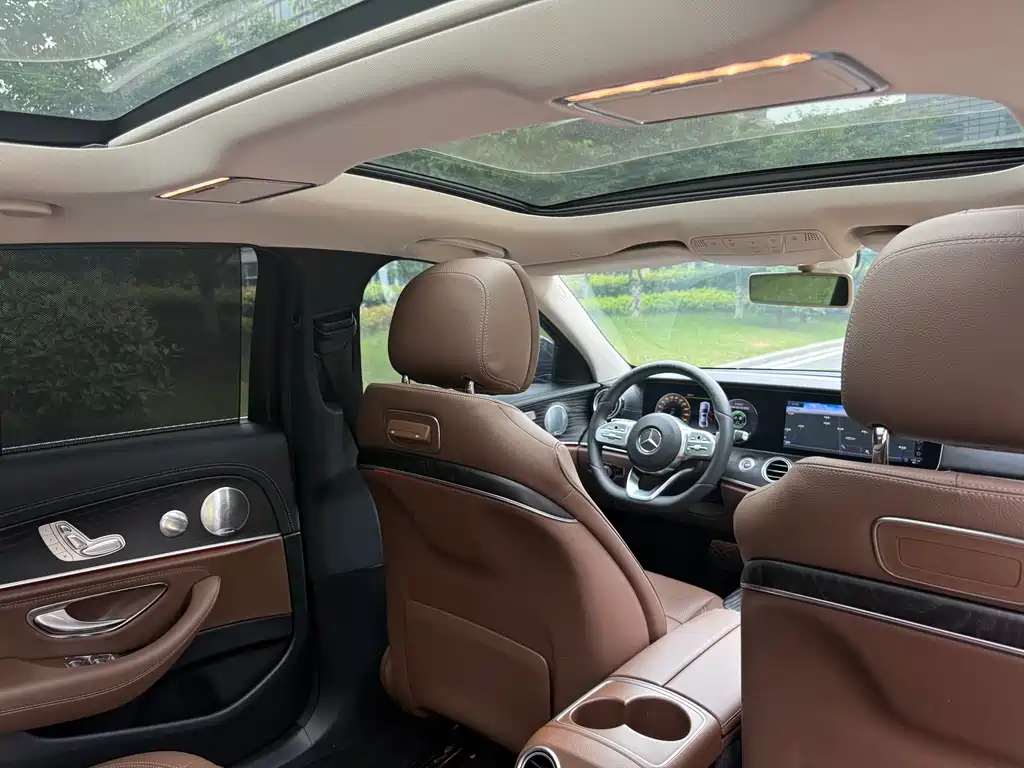 Mercedes-Benz E-Class 2019 — фото 14