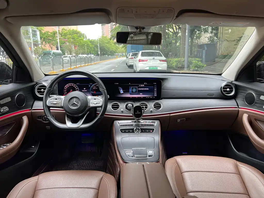 Mercedes-Benz E-Class 2020 — фото 9
