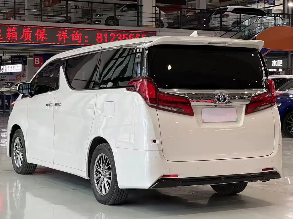Toyota Alphard 2022