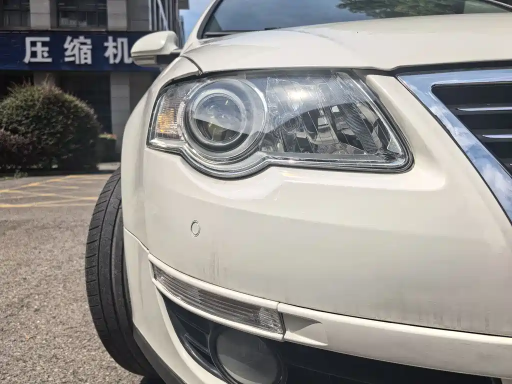 Volkswagen Magotan 2011