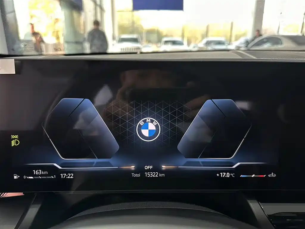 BMW 5 Series 2025 — фото 12