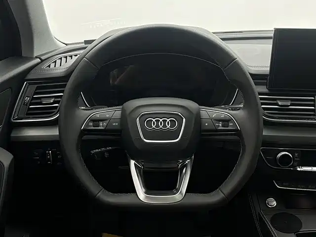 Audi Q5L 2024 — фото 11