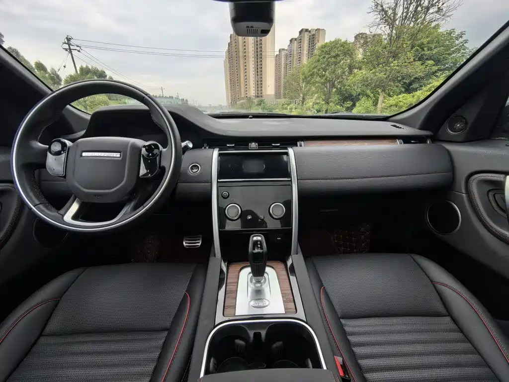 Land Rover Discovery Sport 2020 — фото 11