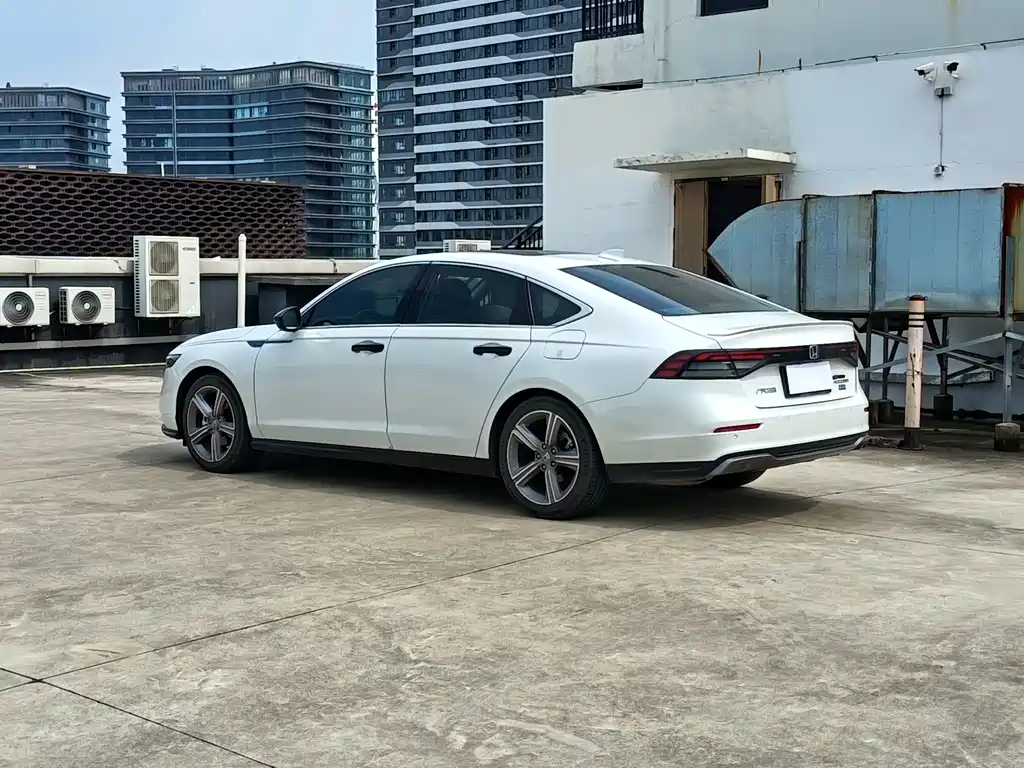 Honda Accord 2023 — фото 6