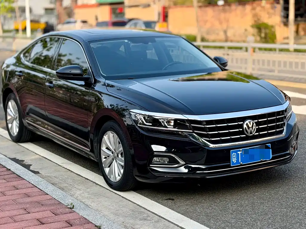Volkswagen Passat 2020 — фото 10