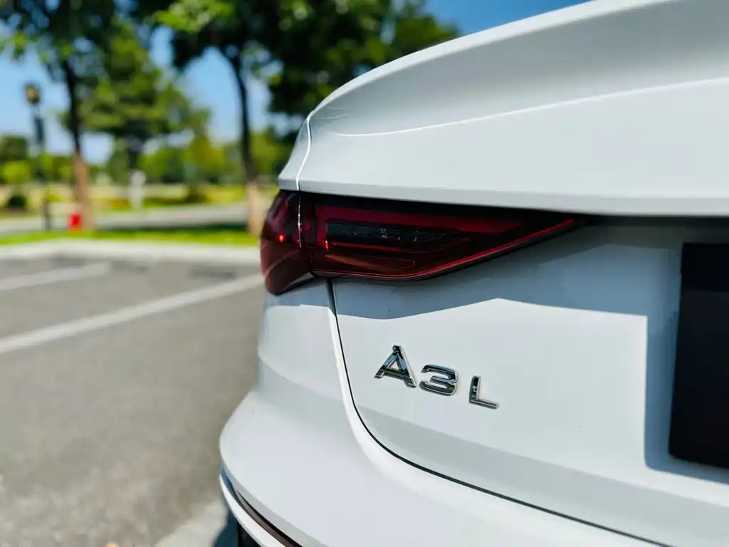 Audi A3 2022 — фото 13