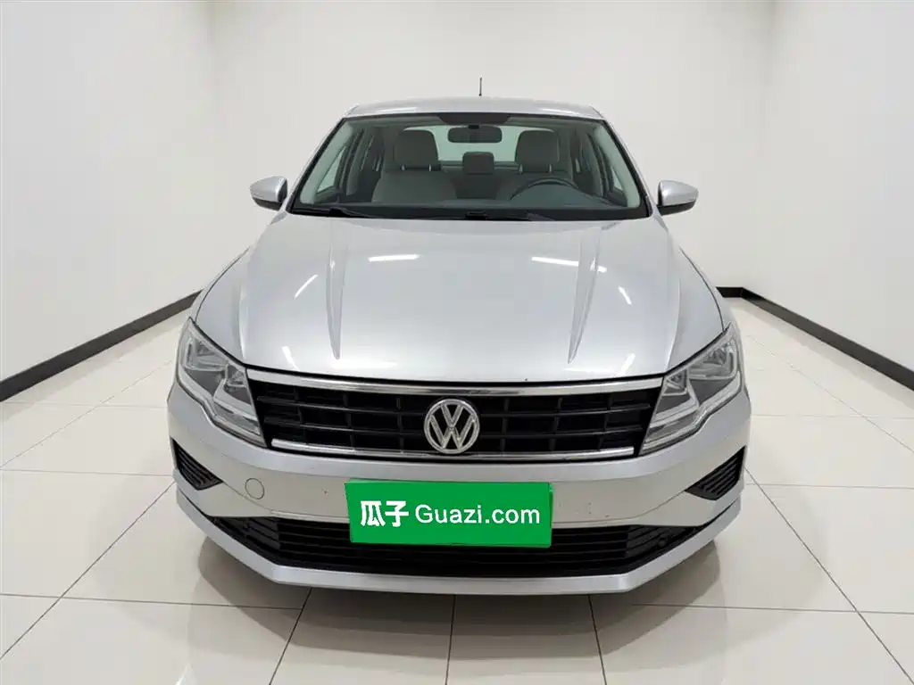 Volkswagen Jetta 2017 — фото 2