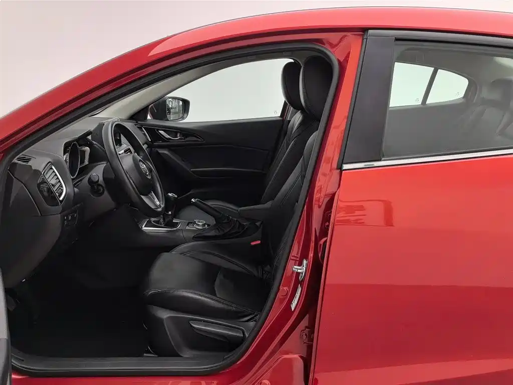 Mazda 3 Axela 2015 — фото 10