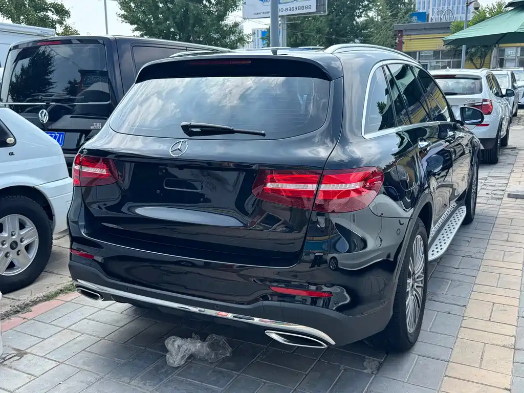 Mercedes-Benz GLC 2017 — фото 15