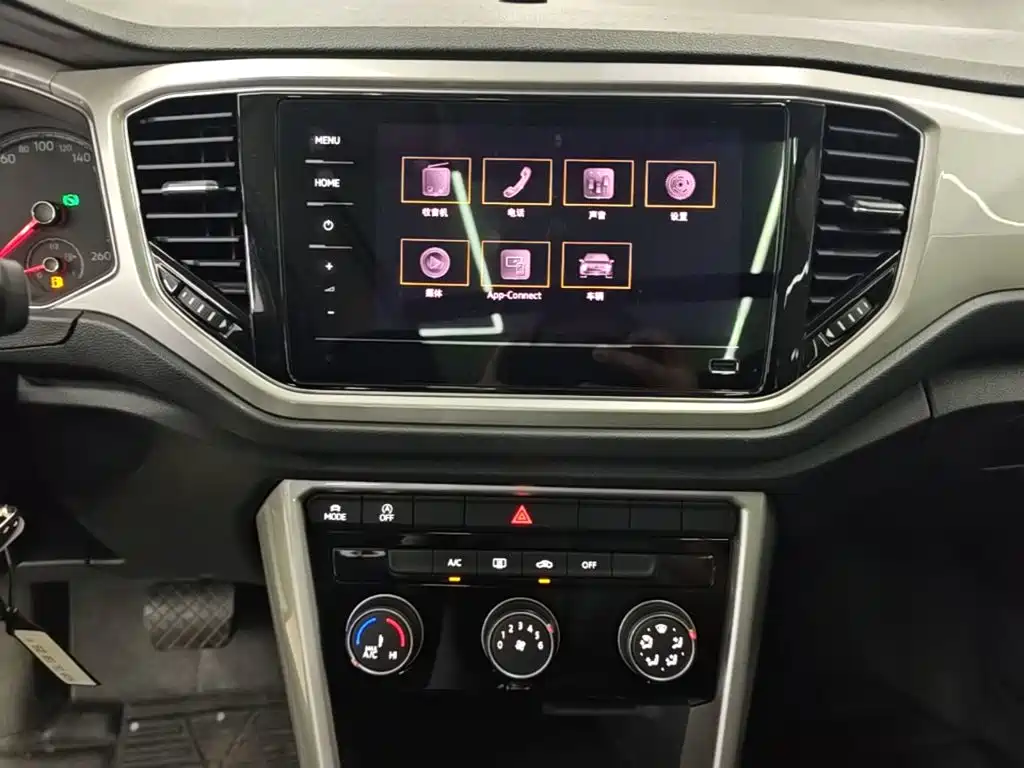 Volkswagen T-Roc 2021 — фото 13