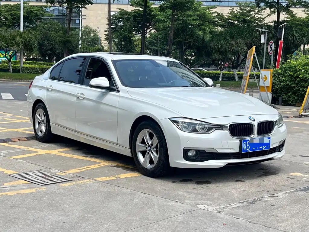 BMW 3 Series 2016