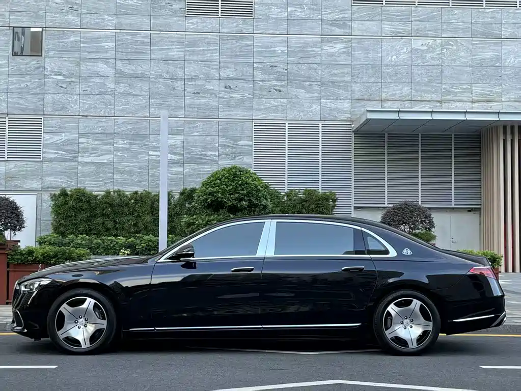 Mercedes-Benz Maybach S-Class 2024 — фото 3