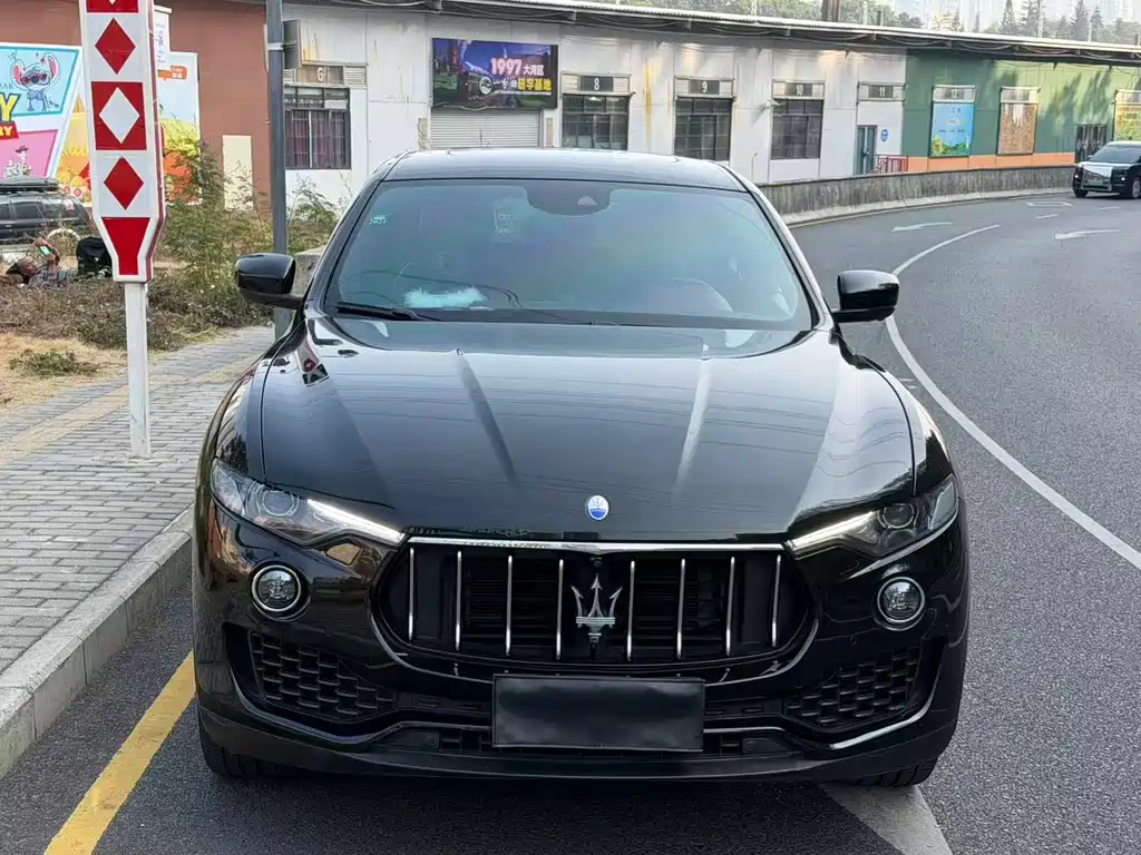 Maserati Levante 2019 — фото 2