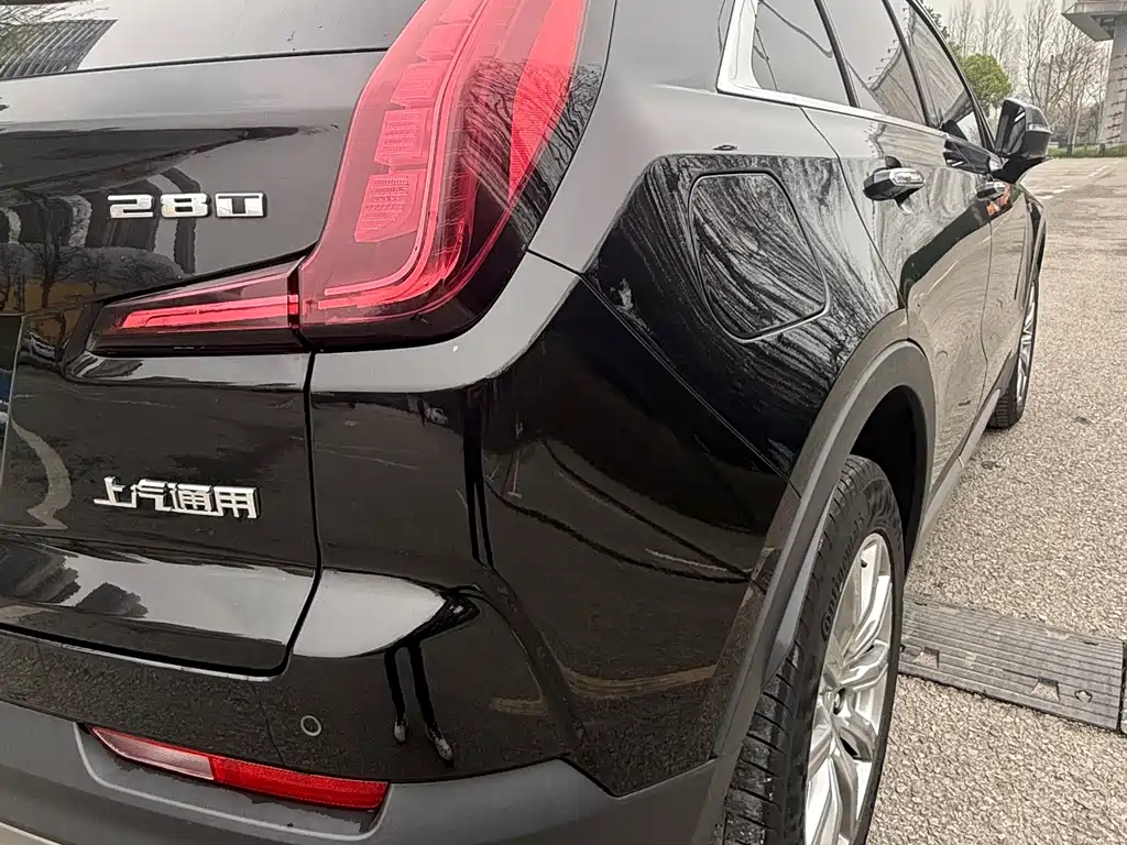Cadillac XT4 2021 — фото 12