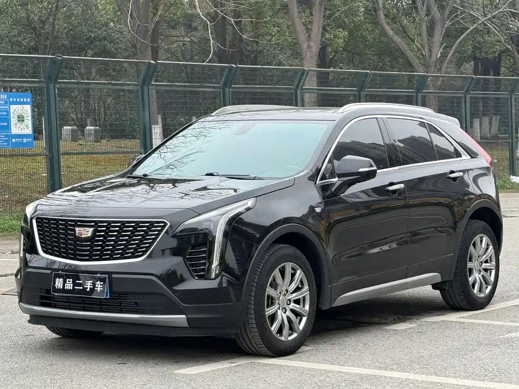 Cadillac XT4 2021 — фото 1