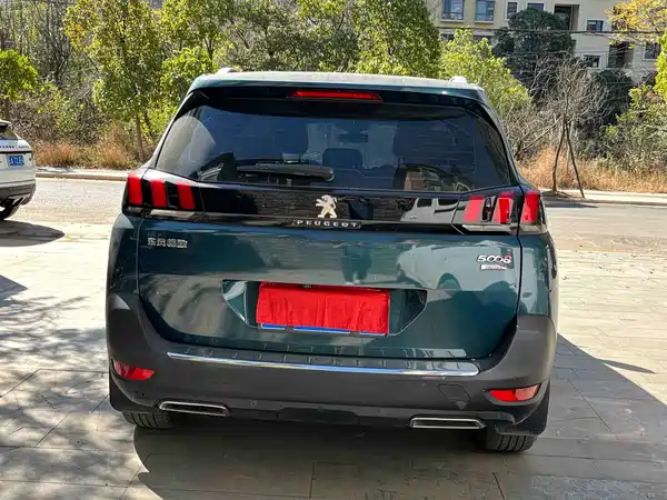 Peugeot 5008 2017