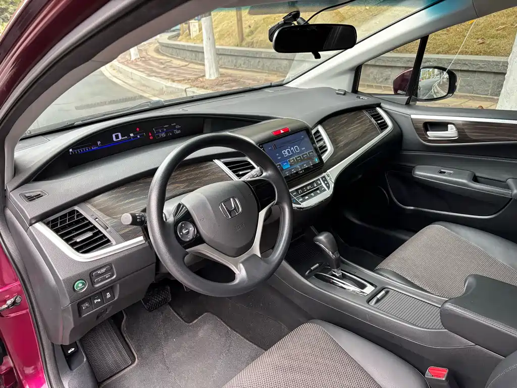 Honda Jade 2019 — фото 9