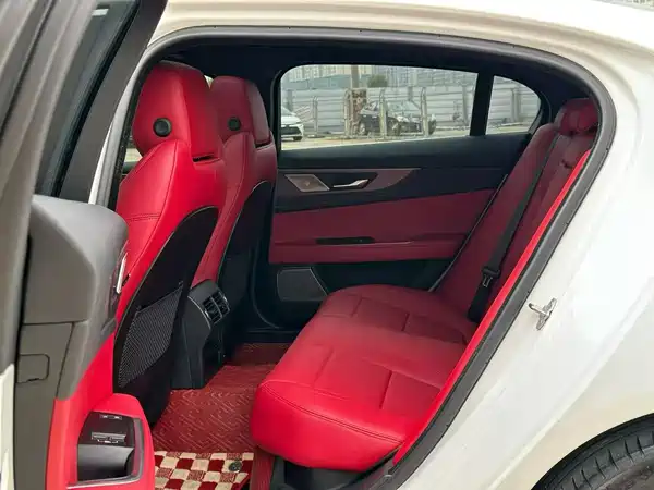 Jaguar XEL 2023