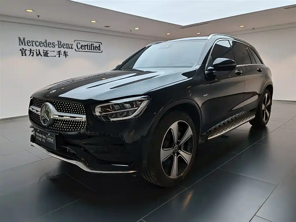 Mercedes-Benz GLC 2022 — фото 1