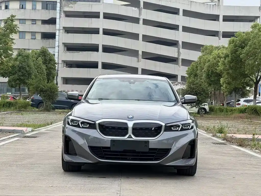 BMW i3 2022 — фото 2