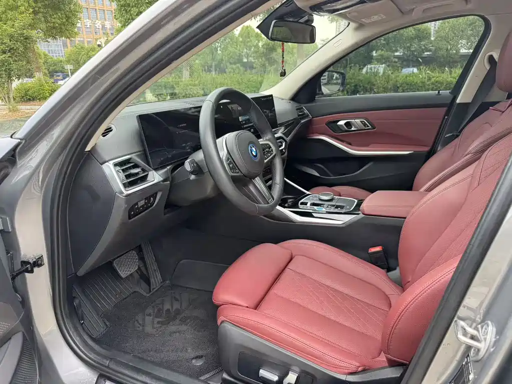 BMW i3 2022 — фото 10