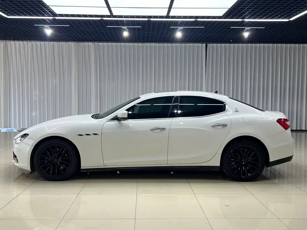 Maserati Ghibli 2015 — фото 3
