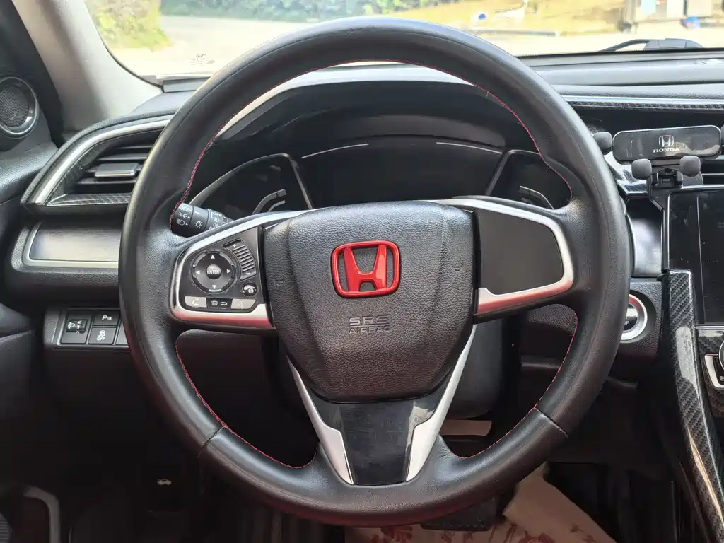 Honda Civic 2019 — фото 10