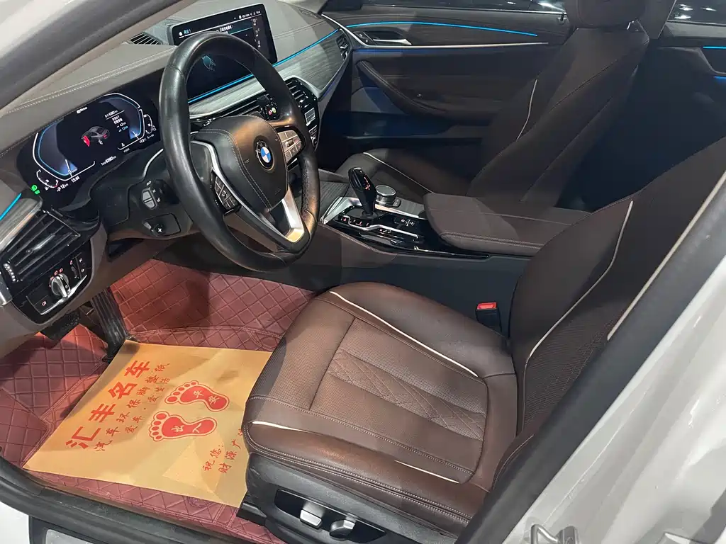 BMW 5 Series New Energy 2021 — фото 10