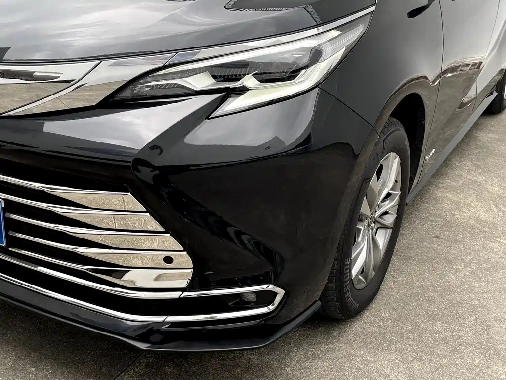 Toyota Sienna 2025 — фото 5