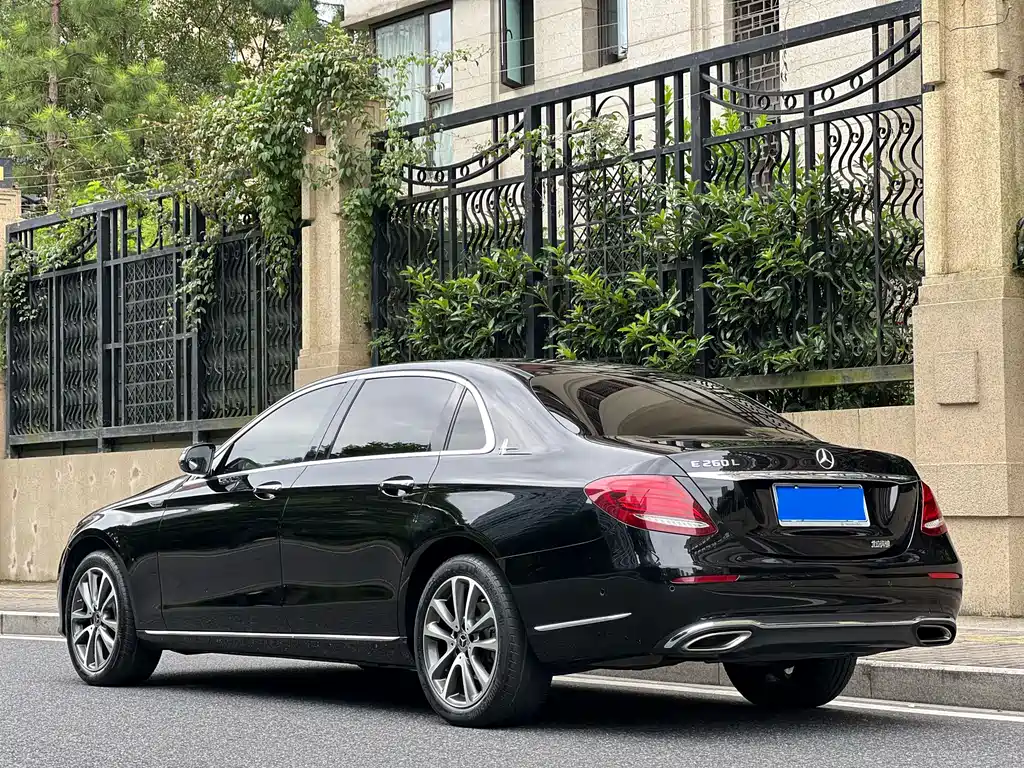 Mercedes-Benz E-Class 2019