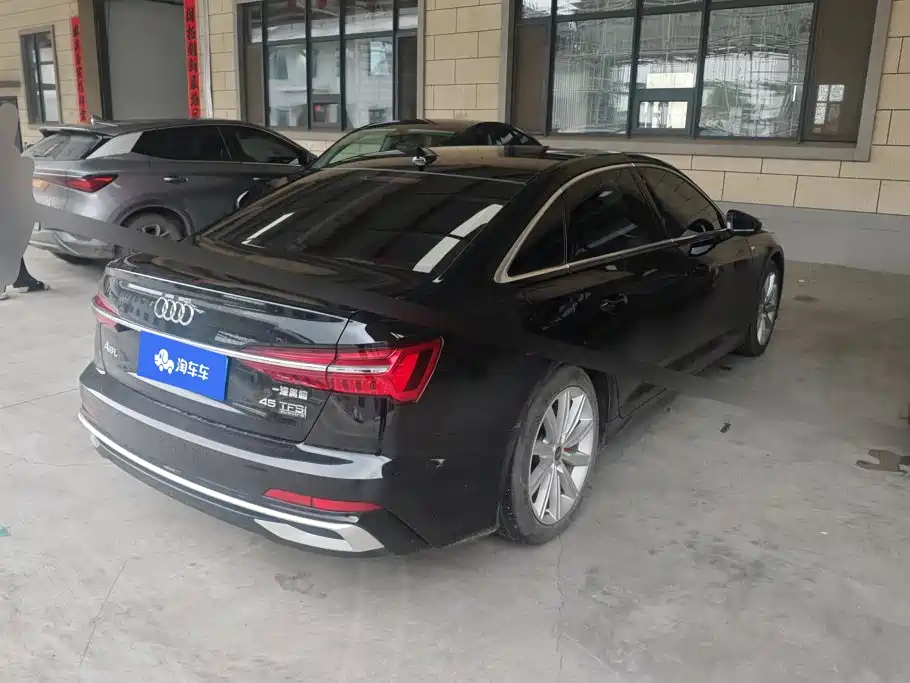 Audi A6L 2023