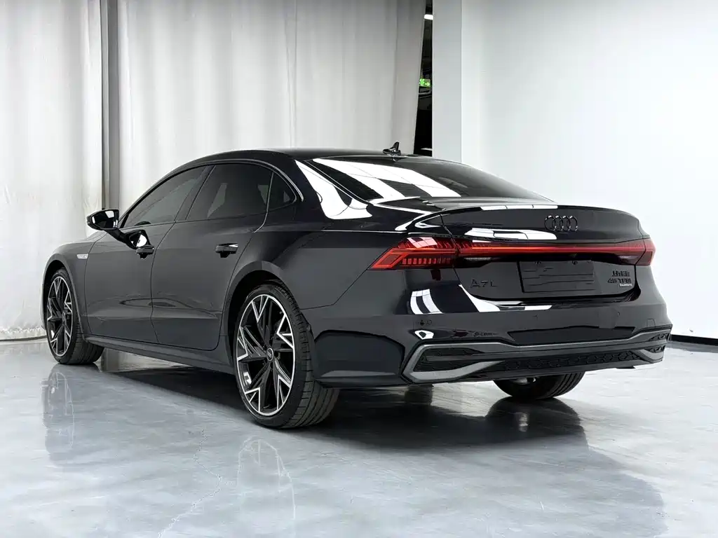 Audi A7L 2024 — фото 7