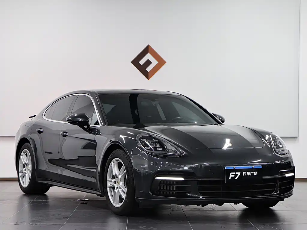 Porsche Panamera 2019 — фото 3