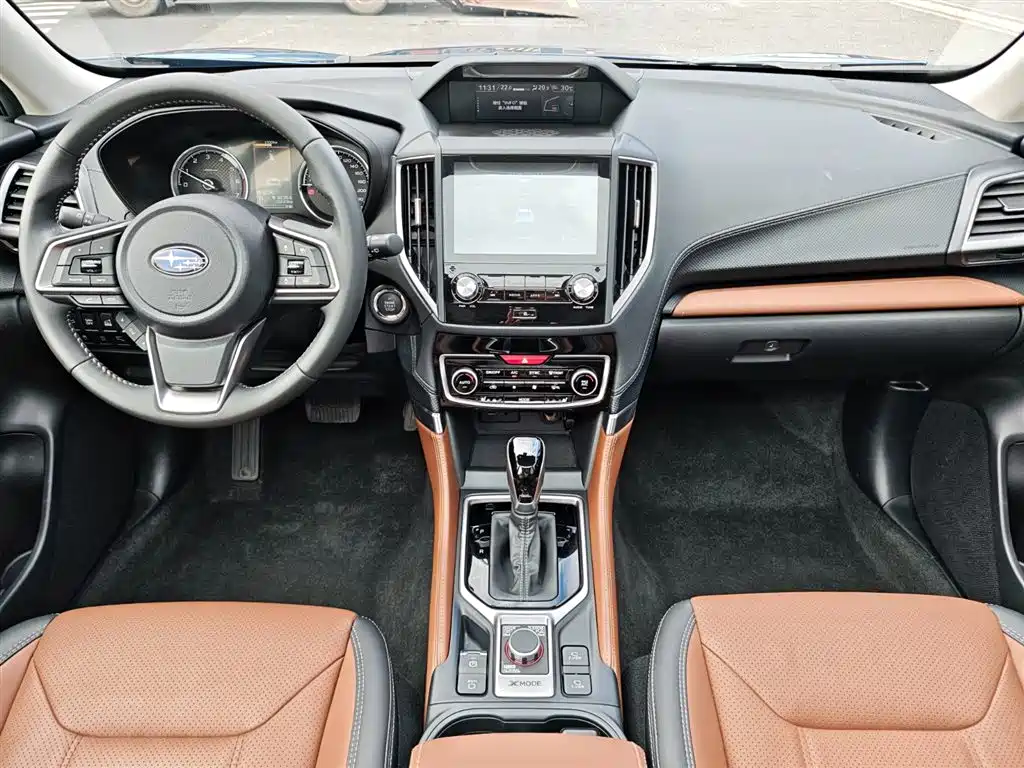 Subaru Forester 2023 — фото 16