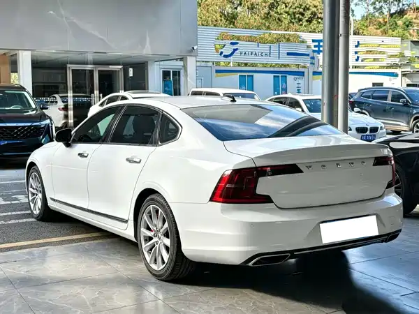 Volvo S90 2018