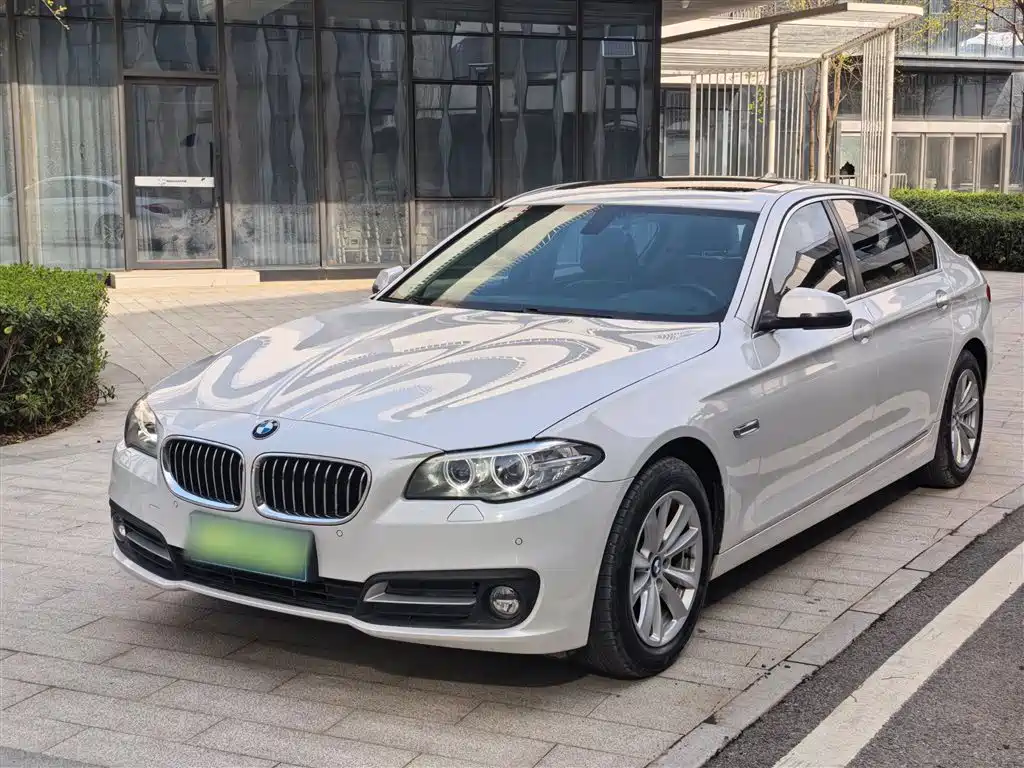 BMW 5 Series 2016