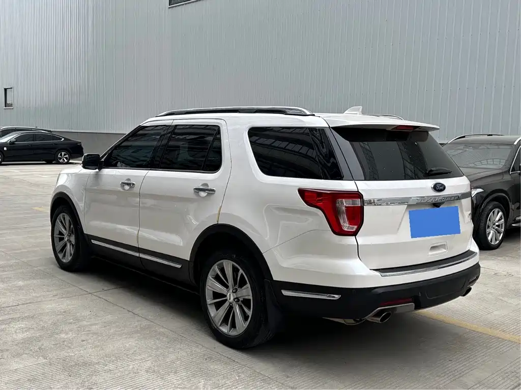 Ford Explorer 2019 — фото 4