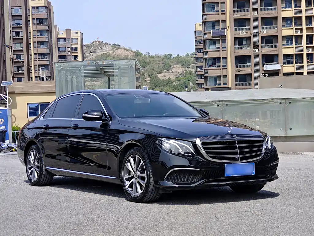 Mercedes-Benz E-Class 2019 — фото 3
